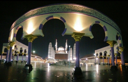Berwisata ke Kota Semarang, Jangan Lupa Masjid Agung Jawa Tengah (MAJT)