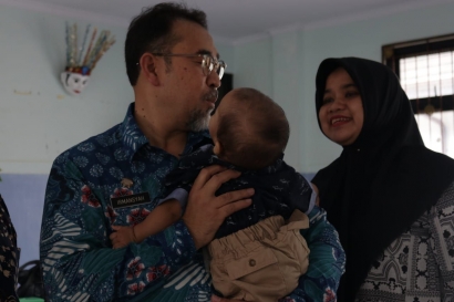 Adopsi Anak, Dinsos DKI Jakarta Lakukan Foster Care bagi Calon Orangtua Angkat