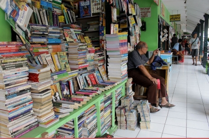 Menelusuri Lapak Buku Kota Malang, Dari Wilis ke Velodrom