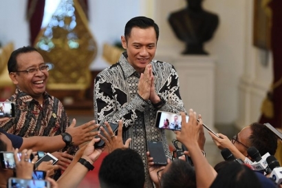 AHY dan Politikus Muda, Belajarlah dari Prabowo!