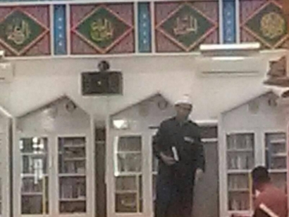 Bank Indonesia Perwakilan Aceh Sumbang Pustaka Masjid