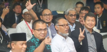 Mengapa Gugatan Tim Prabowo di MK Terkesan Tidak Masuk Akal?