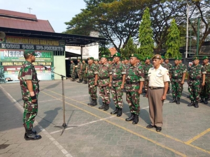 Dandim 0815 Mojokerto Berangkatkan Personel TNI dan PNS AD Cuti Lebaran