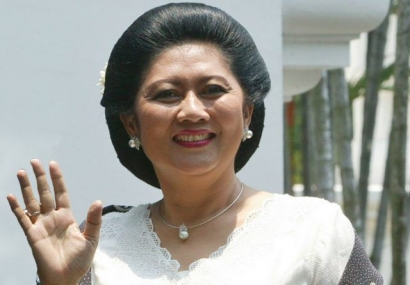 Seluruh Bangsa Indonesia Berduka atas Meninggalnya Ibu Ani Yudhoyono