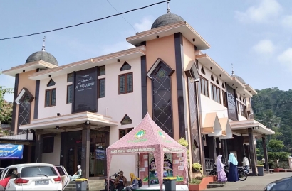 Ramadan Usai, Masjid Masih Tetap Buka