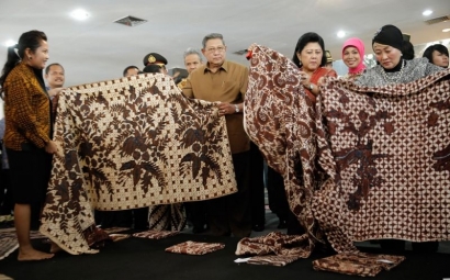 Ibu Ani Yudhoyono, Kesetiaan dan Dharma Bakti