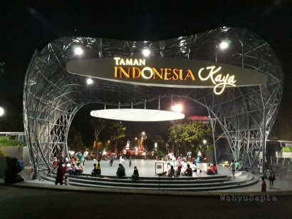 Libur Lebaran ke Taman Indonesia Kaya dan Semarang Bridge Fountain