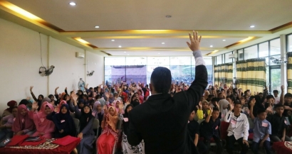 Indrapura Jadi Tuan Rumah Seminar Bahasa Inggris Terfavorit Karya Inspirasi Indonesia