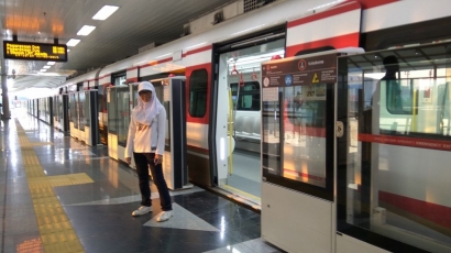 Menjajal Uji Coba Publik LRT Jakarta, Apa yang Diketahui?