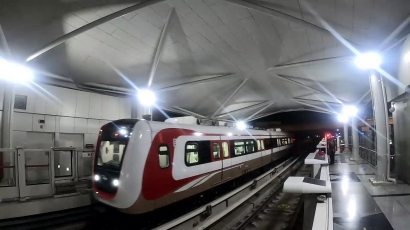 Mencoba LRT Jakarta yang Tidak Kalah Keren dari MRT