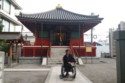 Kuil Mungil "Komagatado", Berada 3 Menit dari Sensoji dan Berlatar Belakang Sungai Sumida