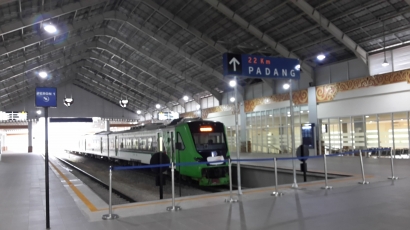 Bertarif Murah, Kereta Api di Bandara Padang Lumayan Diminati