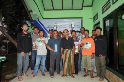 KKN 148 UMM Adakan Pelatihan Pembuatan Pupuk Organik "Orango" bersama Masyarakat Dusun Lasah