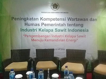 Industri Kelapa Sawit Indonesia dan Tantangannya