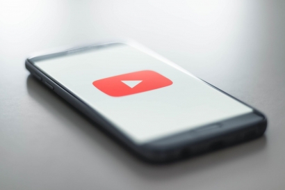 Jadi YouTuber, Cita-cita Favorit Anak Masa Kini?