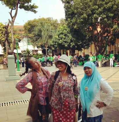 Aku dan Kebaya, Identitas Perempuan Indonesia