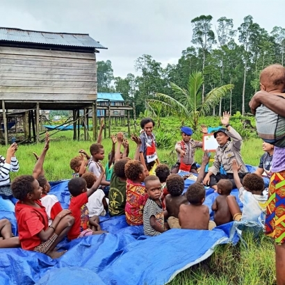 "Polisi Pi Ajar Goes to Kampung Cendrawasih", Sumbangsih Inspiratif dari Kepolisian Papua di Dunia Pendidikan