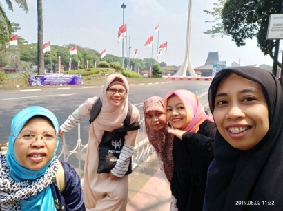 5 Perempuan Cantik Saba Kota Jakarta Menuju Click Kompasiana