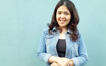 Tina Toon, Kader "Banteng" di Kebon Sirih