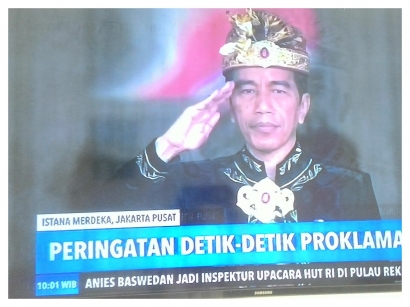Jokowi dan Narasi Baju Adat