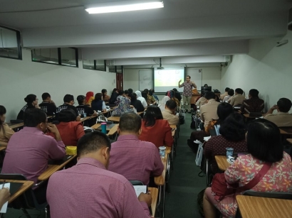 UPH Adakan Teacher Seminar untuk Ajak Guru Kenali Fenomena Cyberbullying