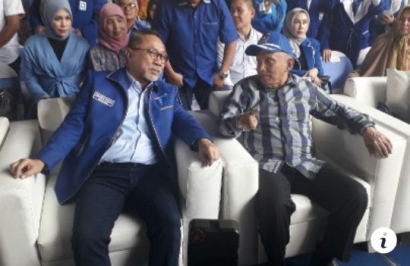 Yakin Pak Amien Rais, Kalau PAN Mendukung Jokowi Tanpa Syarat?