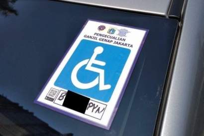 Stiker Khusus Mobil Pembawa Masyarakat Disabilitas pada Ganjil Genap Agar Tak Disalahgunakan