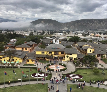 Quito, Ekuador, dan Garis Khatulistiwa