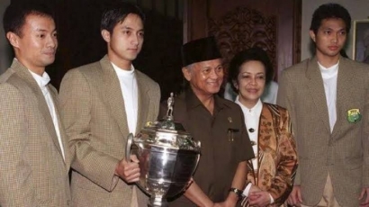 Berangkat Dilepas Soeharto, Pulang Diterima BJ Habibie