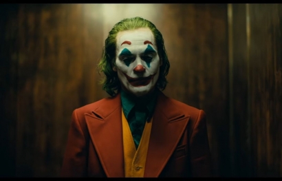 Joker (2019), Ketika Tragedi dan Komedi Anak Manusia Diperburuk Oleh Society?