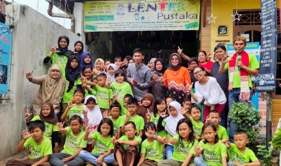 Kampanyekan Budaya Literasi, Peraih Anugerah Sastra VOI RRI Kunjungi TBM Lentera Pustaka