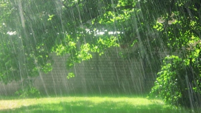 Hujan dan Panas, Sama-sama Dibenci Tetapi Dirindukan