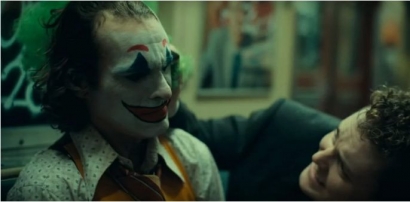 Menyelami Perkataan Joker Bahwa Orang Jahat adalah Orang Baik  yang Tersakiti