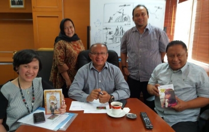 "Persahabatanku" dengan Kementerian Kominfo RI dan PT Pos Indonesia untuk Filateli