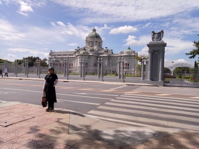 Jejak Sejarah Ananta Samakhom Throne Hall