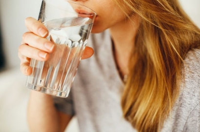 Minum Air Putih Sampai 3 Liter? Apa Manfaatnya?