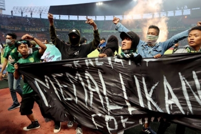 Menelusuri Penyebab Kerusuhan Suporter di Indonesia