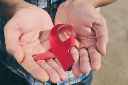 Bersahabat dengan Gay Pengidap HIV Itu Berat