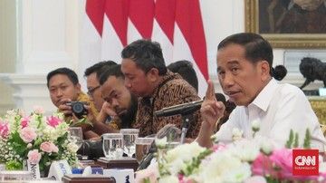 Mimpi Jokowi Terlalu Jauh Untuk Timnas Indonesia