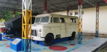 Ambulans Horor di Museum Satria Mandala