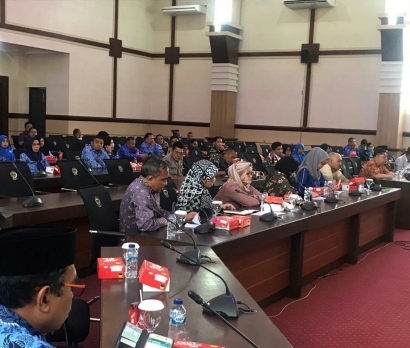 Anwar Hafid bersama Badan Legislasi DPR RI Kunjungan Kerja di Makassar