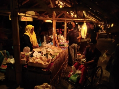 Menikmati Malam Romantis di Pasar Jaten Kampung Jawi