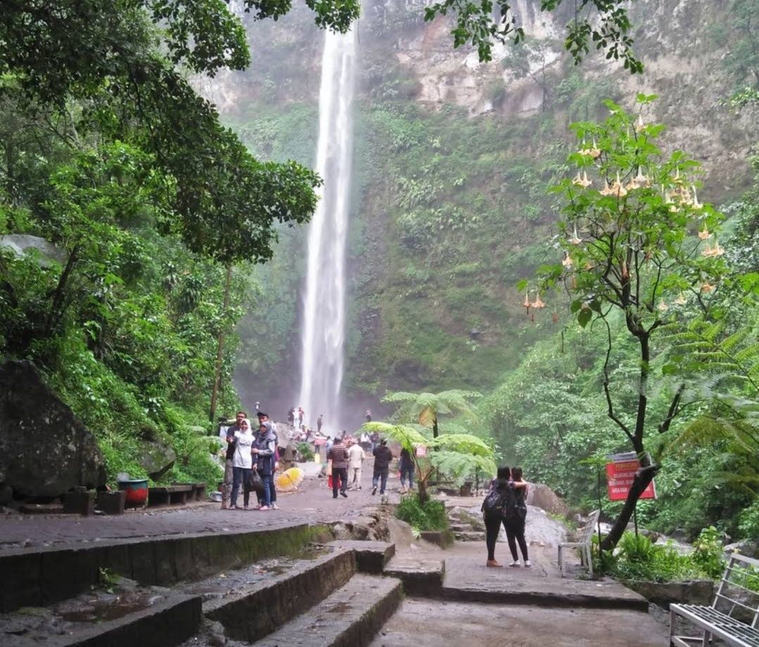 Keunikan Air Terjun Coban Rondo Malang