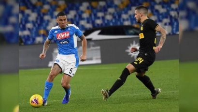Menang Perdana di Kandang Napoli, Conte Catat Kemenangan ke-100