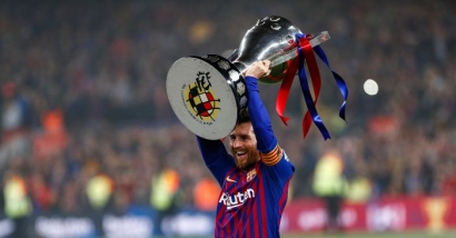 Mewahnya Prestasi dan Menebak Pelabuhan Terakhir Messi