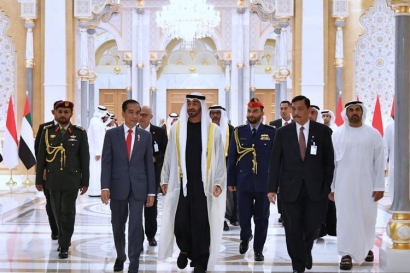 Dari Baterai sampai Ibu Kota Baru, Isi Pidato Jokowi di Abu Dhabi