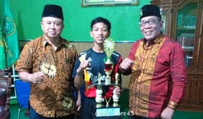 Seorang Atlet Pencak Silat Pagar Nusa Mendapat Juara Umum KeJurkab Lampung Tengah