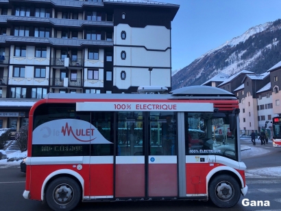Menumpang Minibus Elektro Gratisan di Chamonix, Prancis
