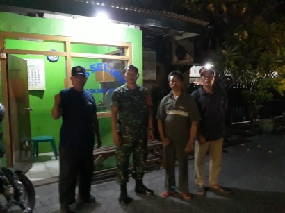 Patroli di Kawasan Perumahan Rutin Digelar Prajurit TNI Sukolilo