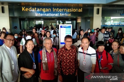 Sudah Waktunya Pemerintah Membatasi Turis China Berkunjung ke Indonesia